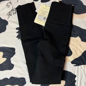 FABLETICS leggings